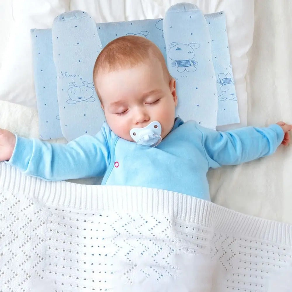 Baby sleeping pillow with side cushion
